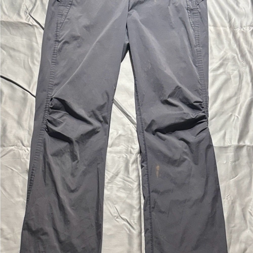 Vintage Lululemon Size 6 Gray Ruched Knee Athletic Pants Striped Waist
